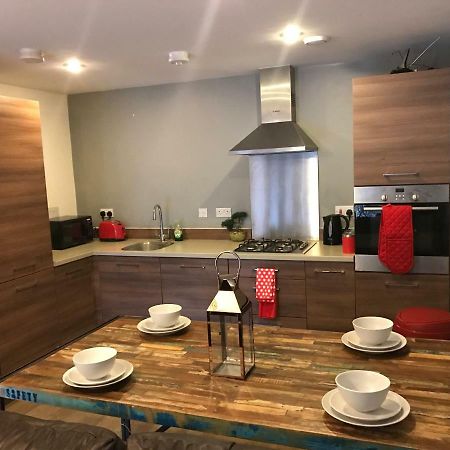 Executive Brentwood Apartment Luaran gambar