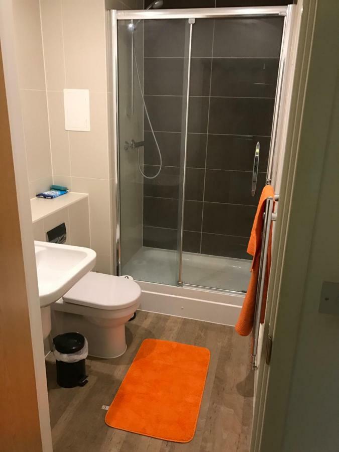 Executive Brentwood Apartment Luaran gambar